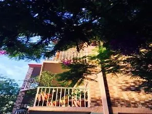 The Vista Bel Air Apartments 布里斯班